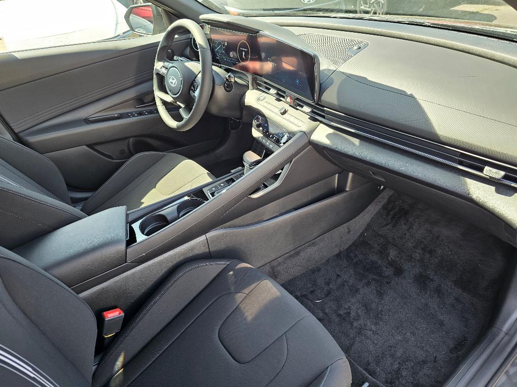 new 2025 Hyundai ELANTRA HEV car, priced at $27,217