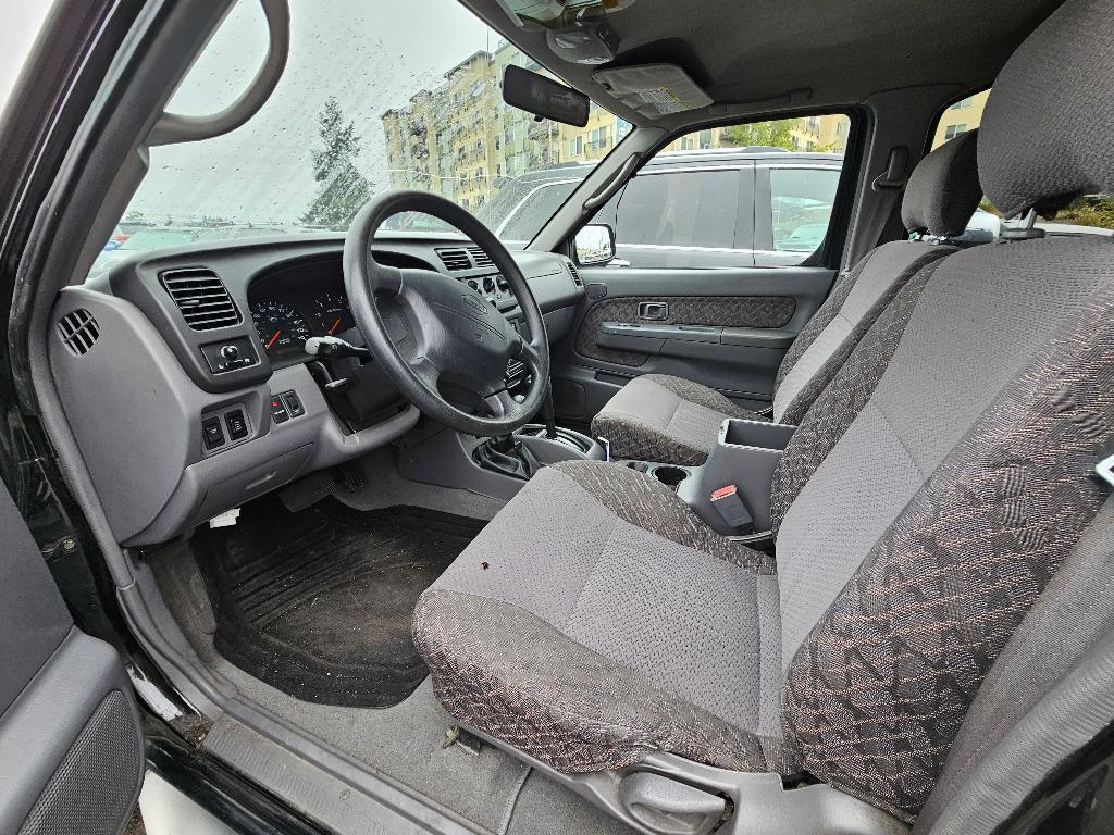 used 2000 Nissan Xterra car, priced at $8,888