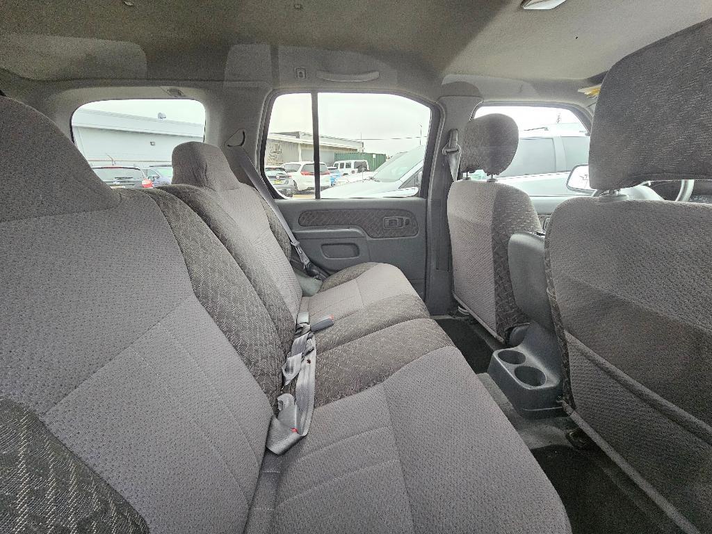 used 2000 Nissan Xterra car, priced at $8,888