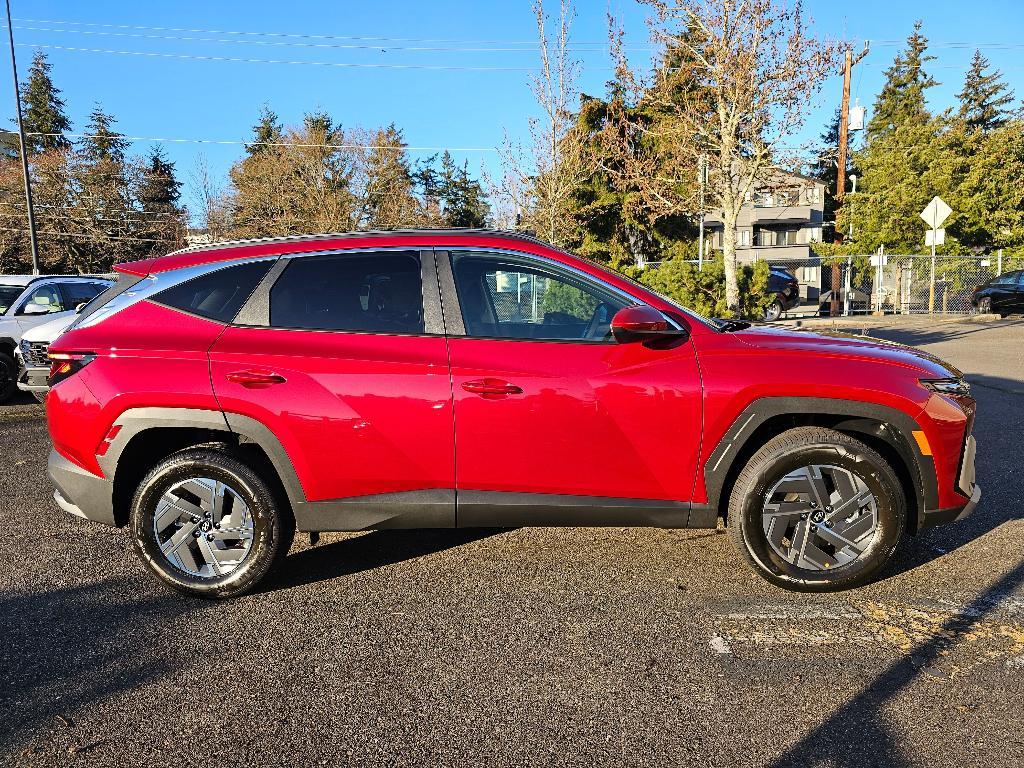 new 2025 Hyundai TUCSON Hybrid car, priced at $34,146