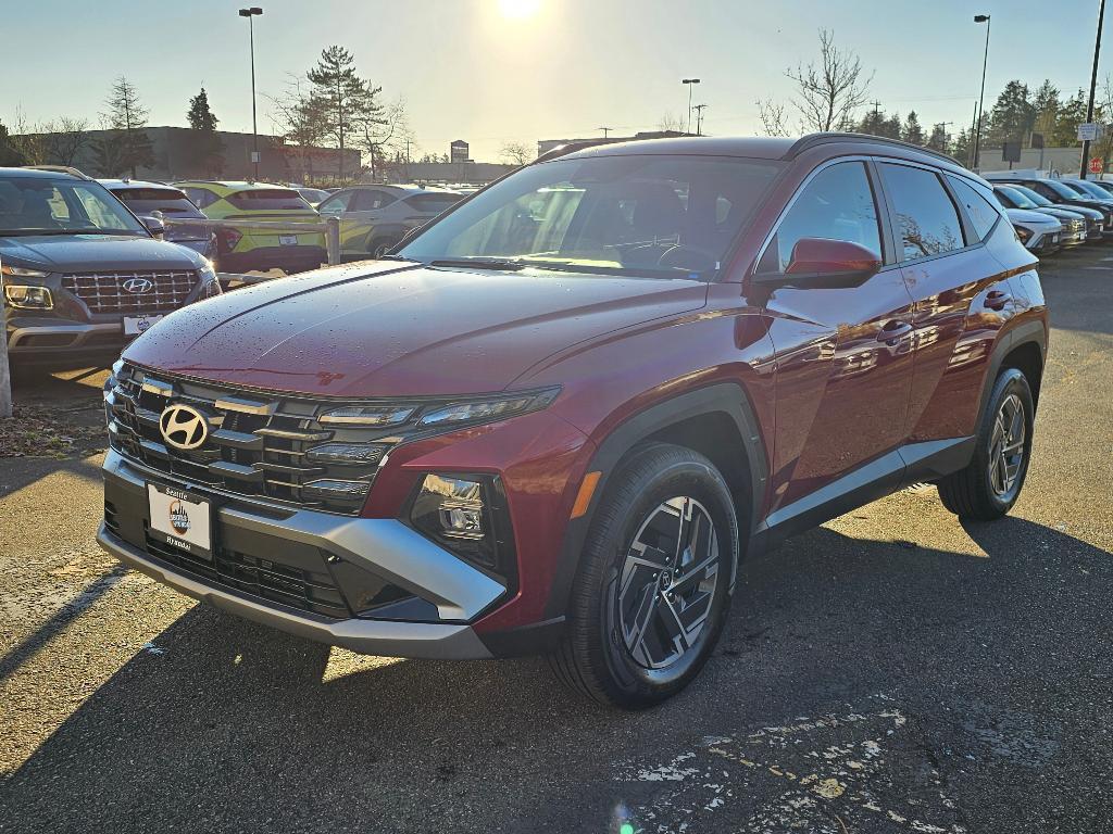 new 2025 Hyundai TUCSON Hybrid car, priced at $34,146