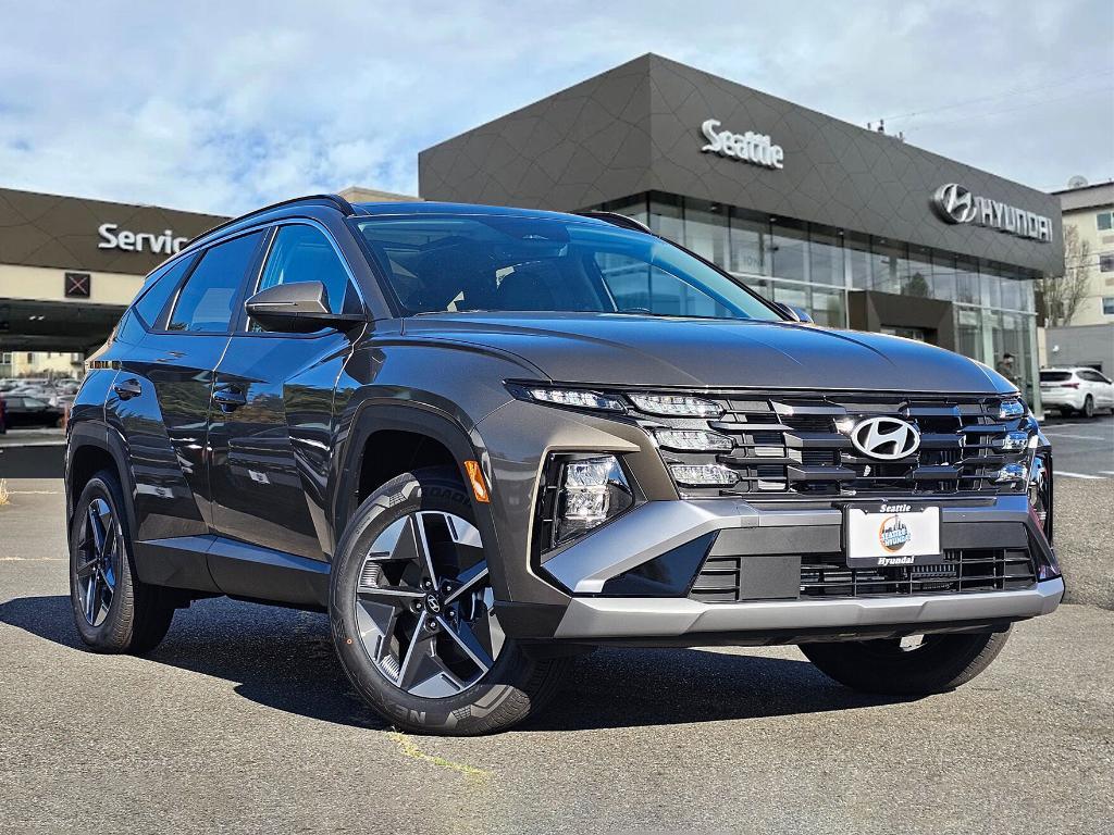 new 2025 Hyundai TUCSON Hybrid car, priced at $37,172