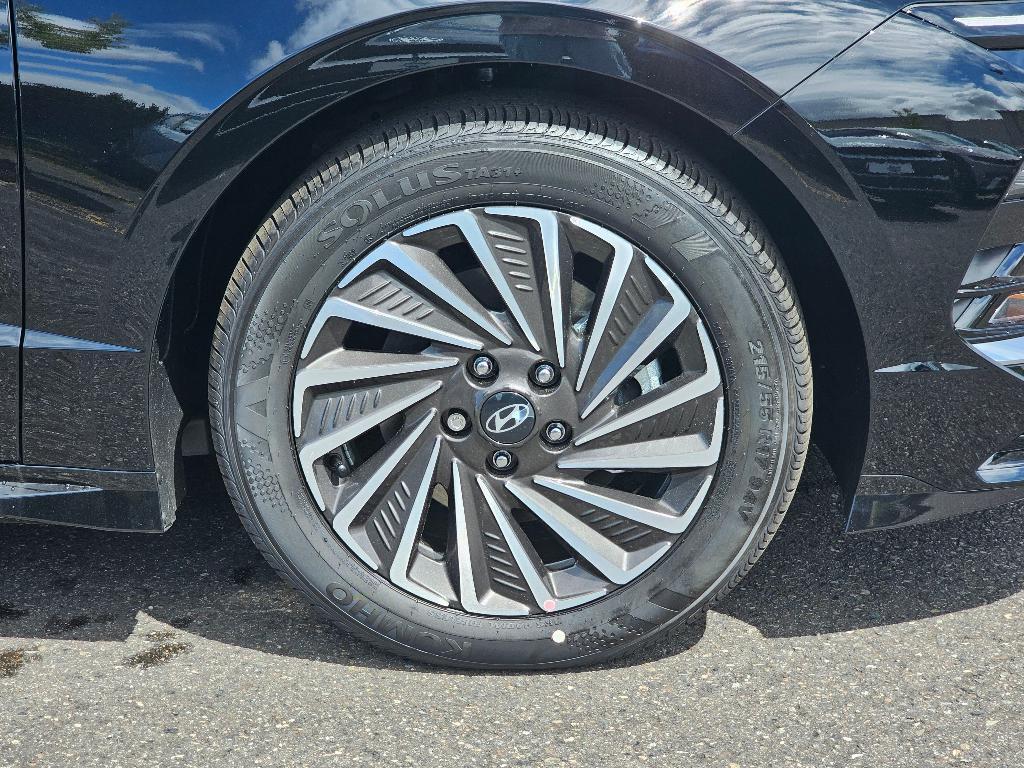 new 2025 Hyundai Sonata Hybrid car, priced at $30,968