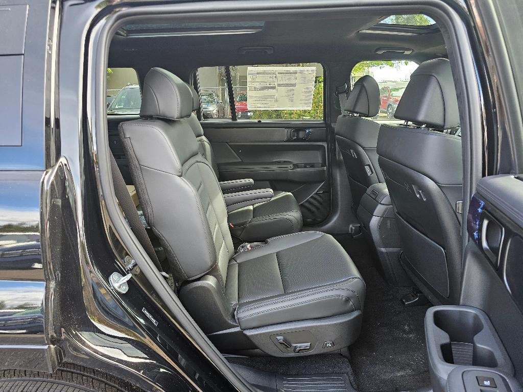 new 2025 Hyundai SANTA FE HEV car, priced at $47,362