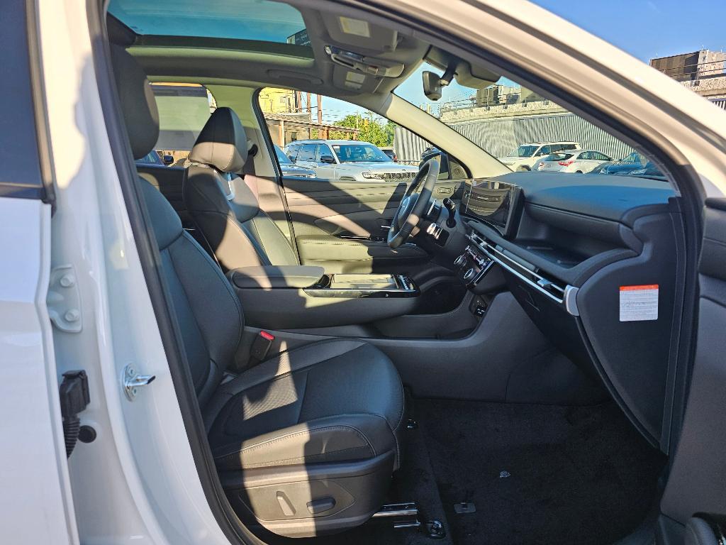new 2025 Hyundai TUCSON Hybrid car, priced at $41,812
