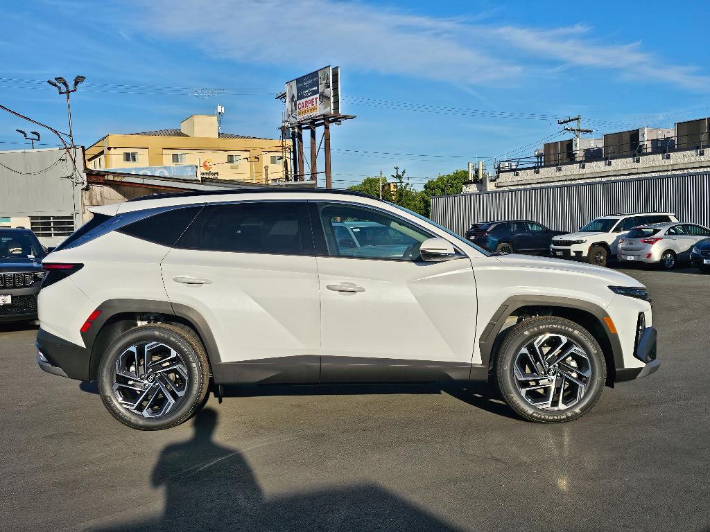 new 2025 Hyundai TUCSON Hybrid car, priced at $41,812