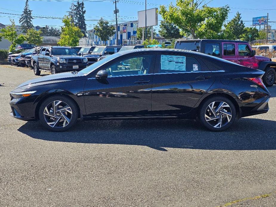 new 2024 Hyundai Elantra car, priced at $23,585