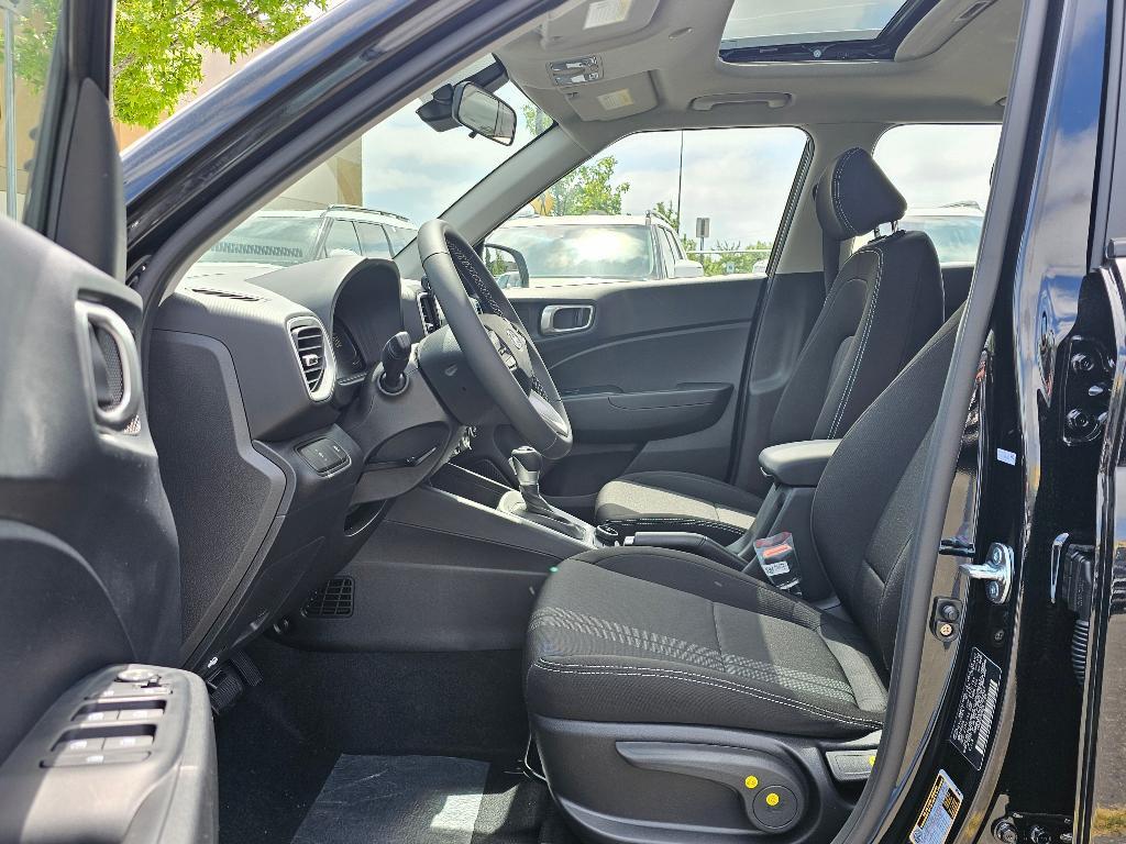 new 2025 Hyundai Venue car, priced at $22,966