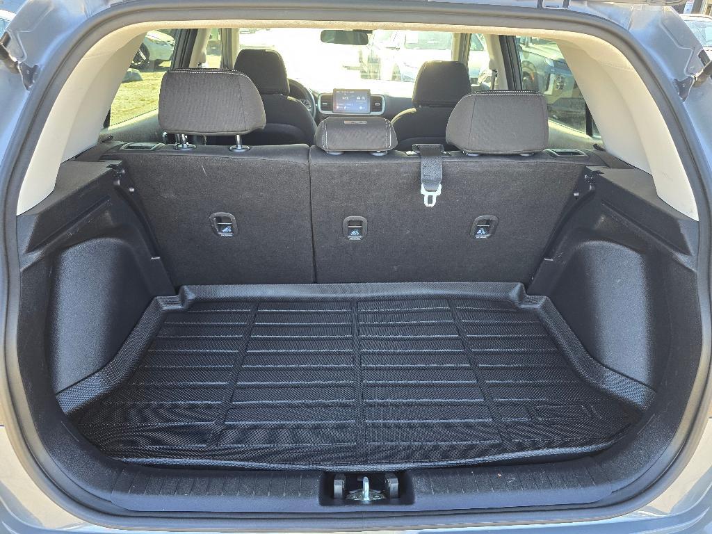 used 2022 Hyundai Venue car, priced at $13,977