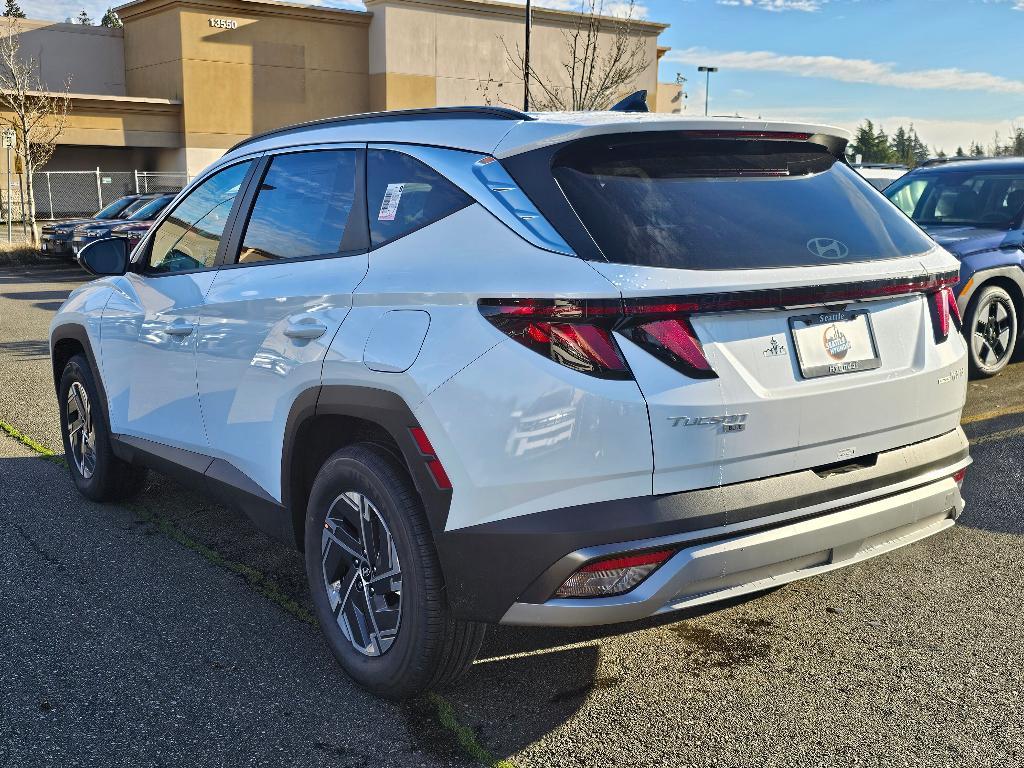 new 2025 Hyundai TUCSON Hybrid car, priced at $34,044