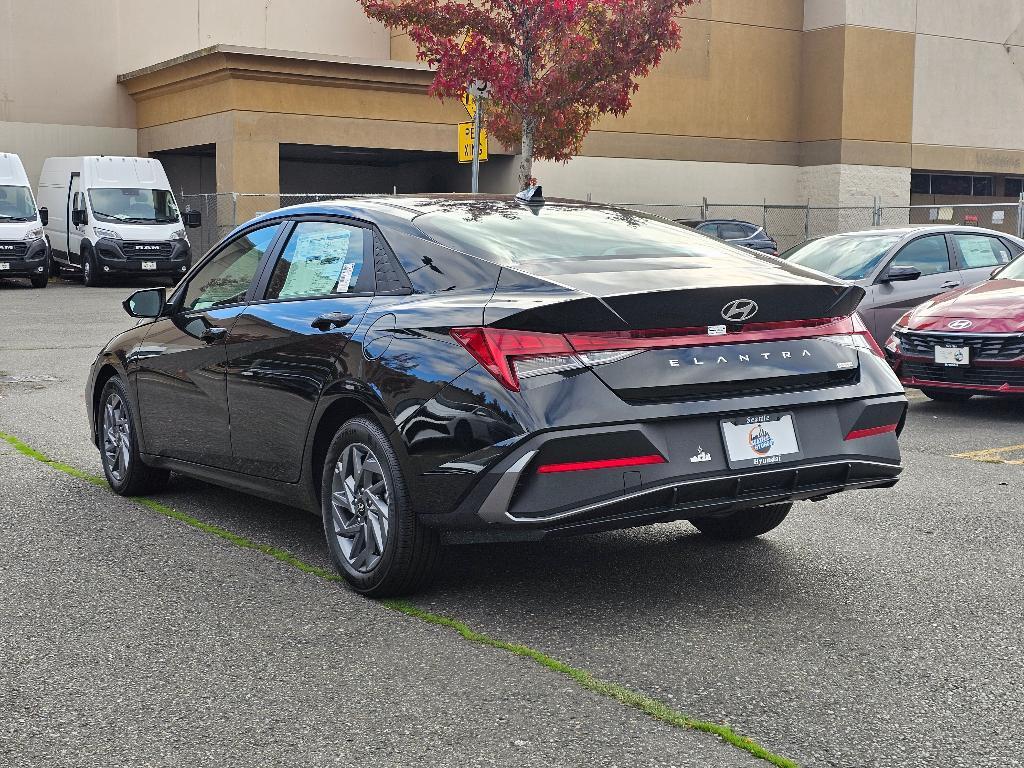 new 2025 Hyundai ELANTRA HEV car, priced at $23,083