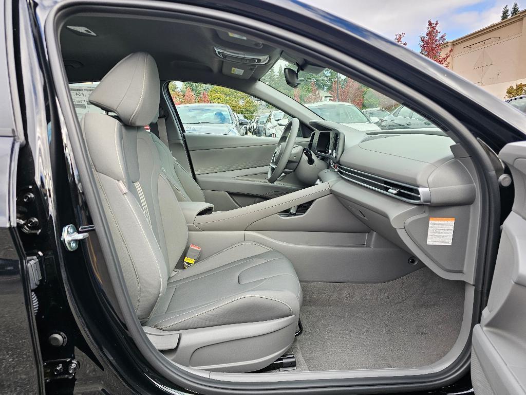 new 2025 Hyundai ELANTRA HEV car, priced at $23,083