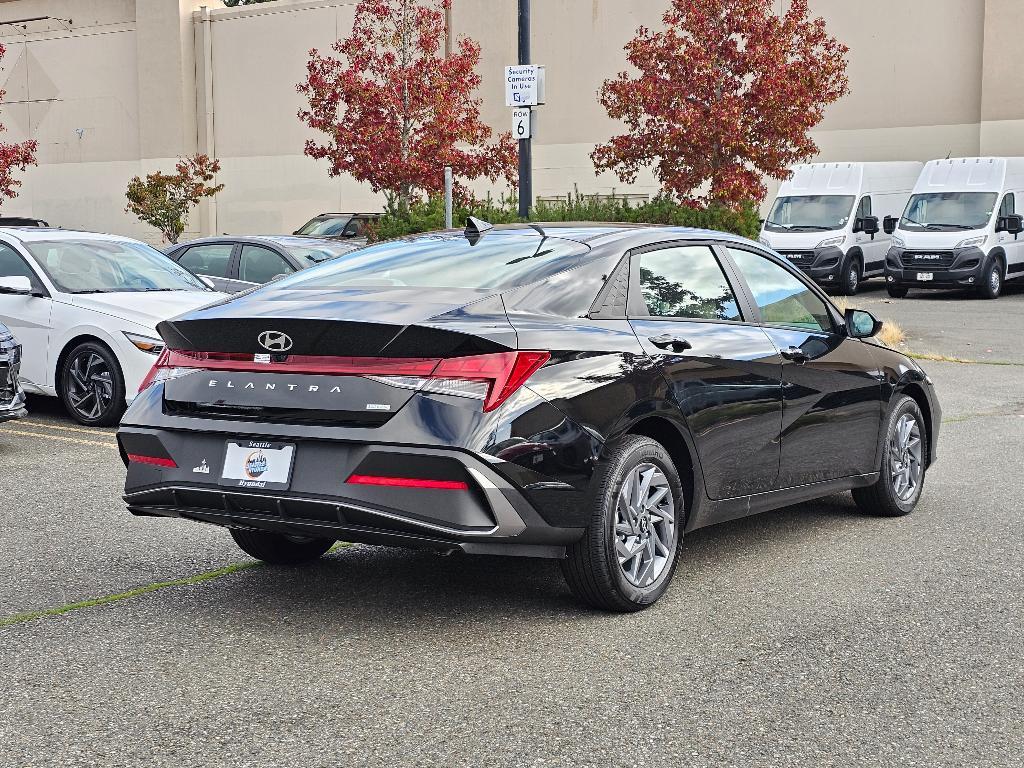 new 2025 Hyundai ELANTRA HEV car, priced at $23,083