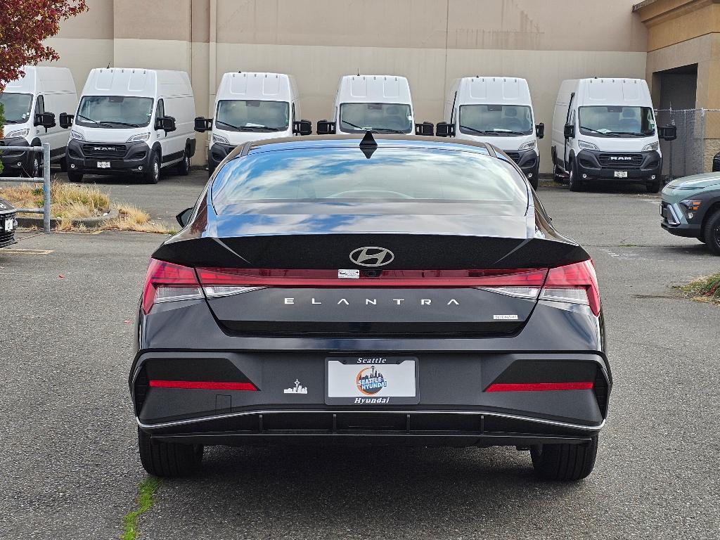 new 2025 Hyundai ELANTRA HEV car, priced at $23,083