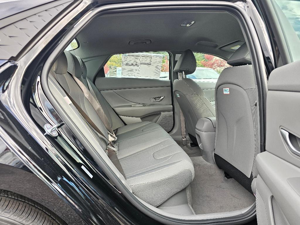 new 2025 Hyundai ELANTRA HEV car, priced at $23,083