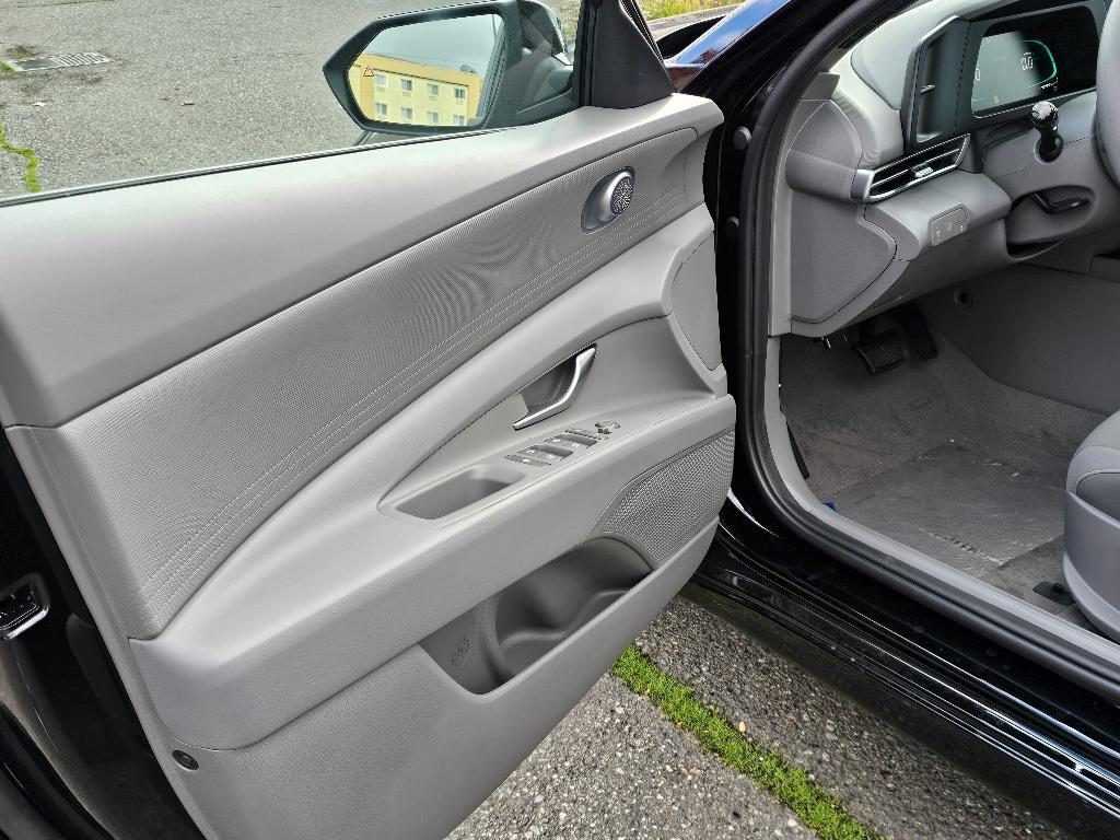 new 2025 Hyundai ELANTRA HEV car, priced at $23,083