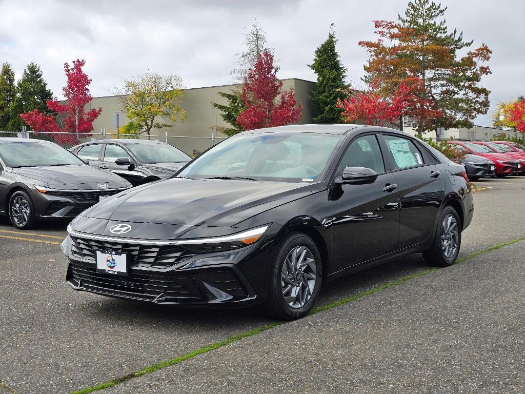 new 2025 Hyundai ELANTRA HEV car, priced at $23,083