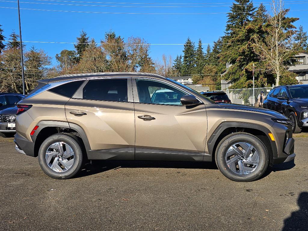 new 2025 Hyundai TUCSON Hybrid car, priced at $33,534