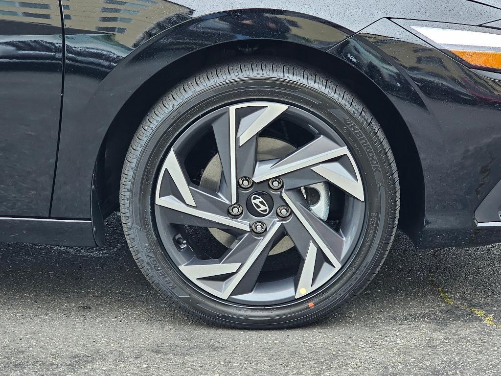 new 2025 Hyundai ELANTRA HEV car, priced at $27,436