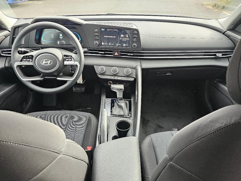 new 2025 Hyundai Elantra car, priced at $21,523
