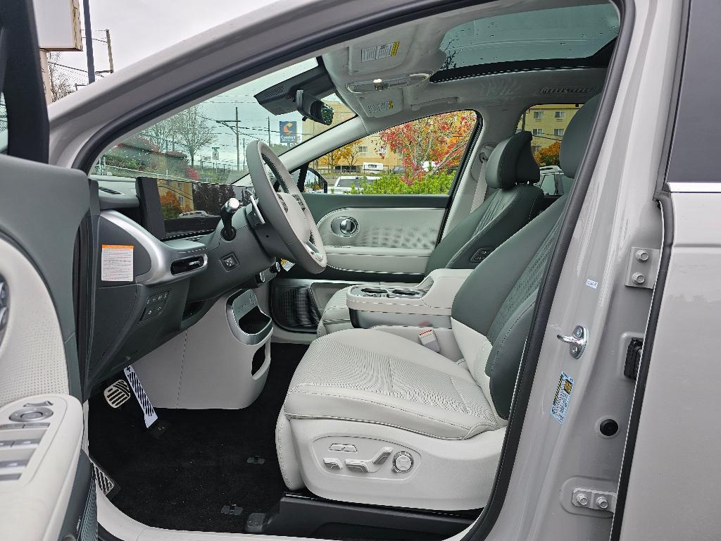 new 2026 Hyundai IONIQ 9 car, priced at $78,155