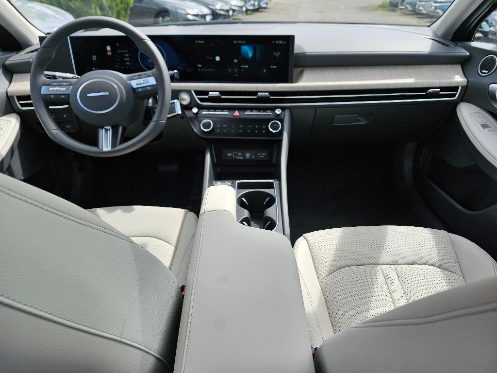 new 2025 Hyundai Sonata Hybrid car, priced at $37,323