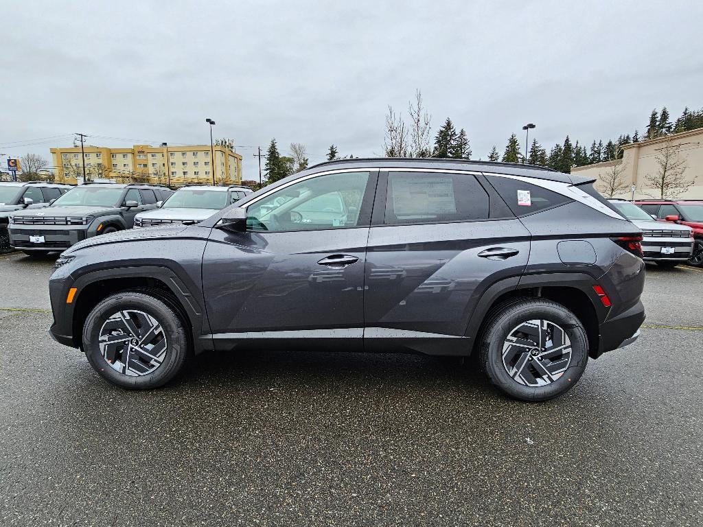 new 2025 Hyundai TUCSON Hybrid car, priced at $33,592