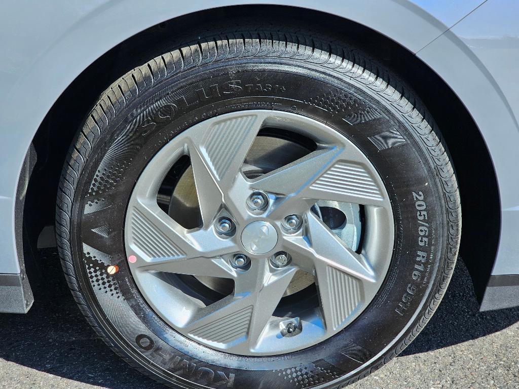 new 2025 Hyundai Sonata car, priced at $26,657