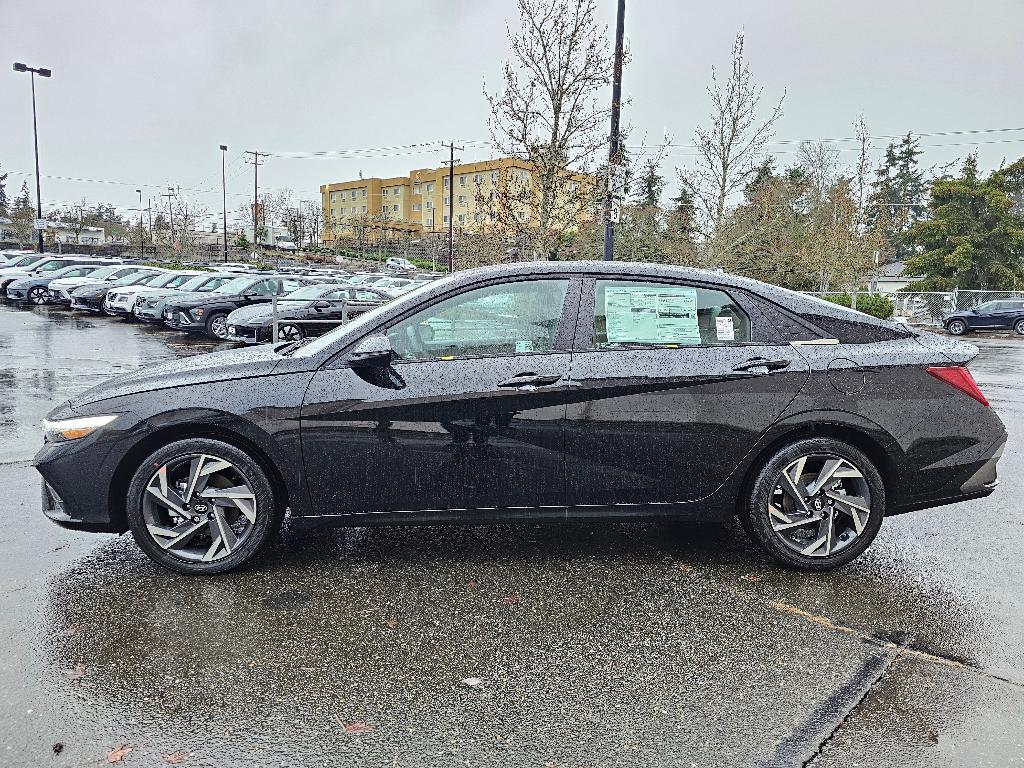 new 2025 Hyundai ELANTRA HEV car, priced at $29,954