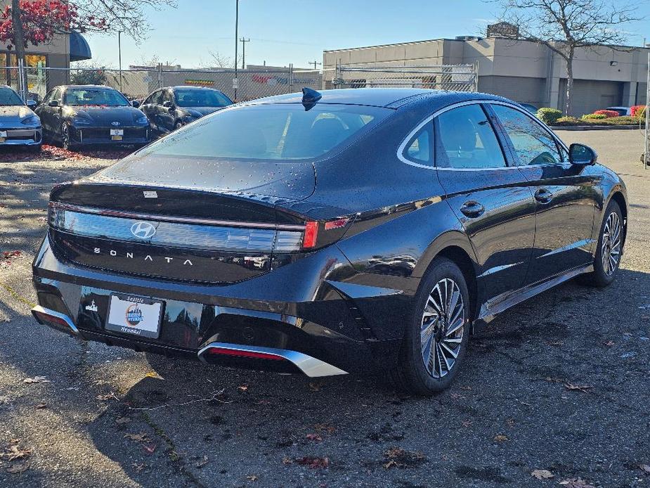 new 2025 Hyundai Sonata Hybrid car, priced at $38,311