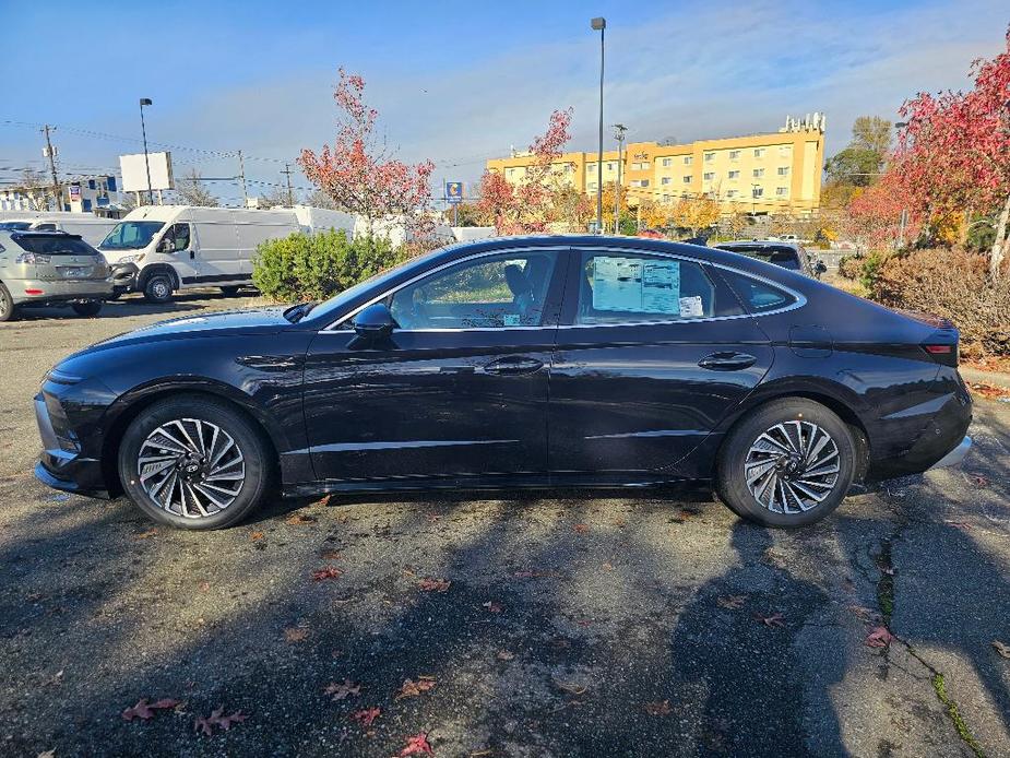 new 2025 Hyundai Sonata Hybrid car, priced at $38,311