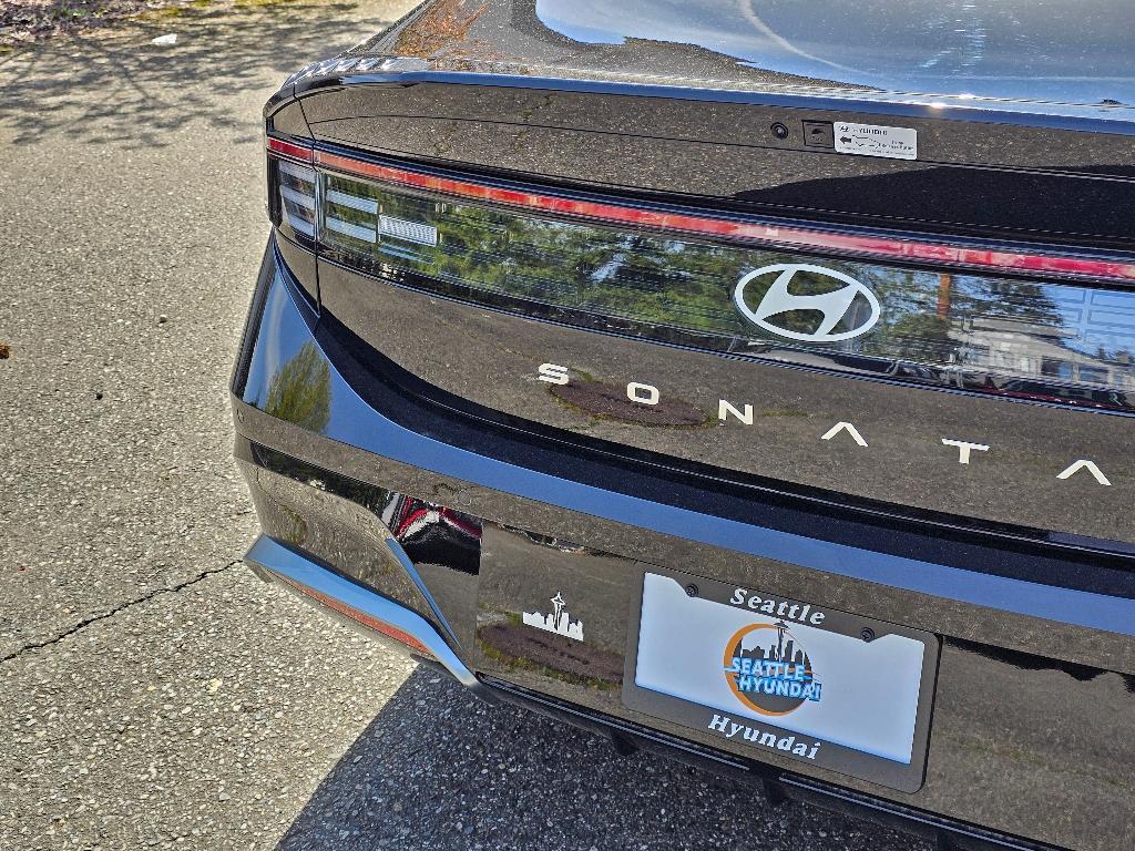 new 2025 Hyundai Sonata Hybrid car, priced at $37,984