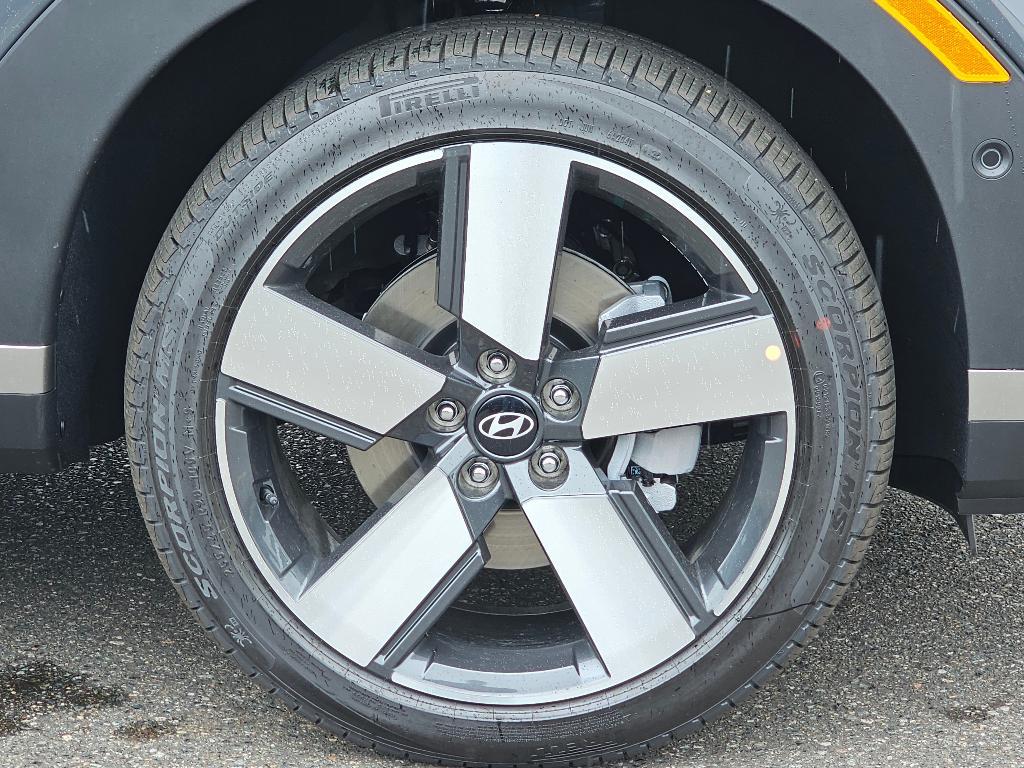 new 2025 Hyundai Santa Fe car, priced at $42,667