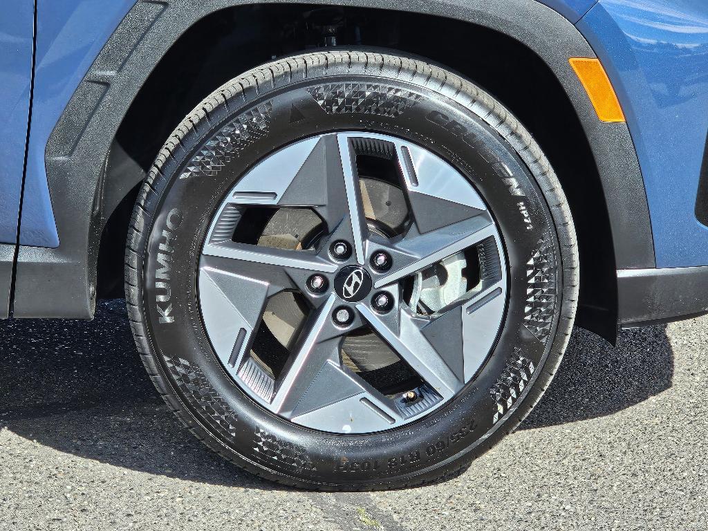 new 2025 Hyundai Tucson car, priced at $32,561