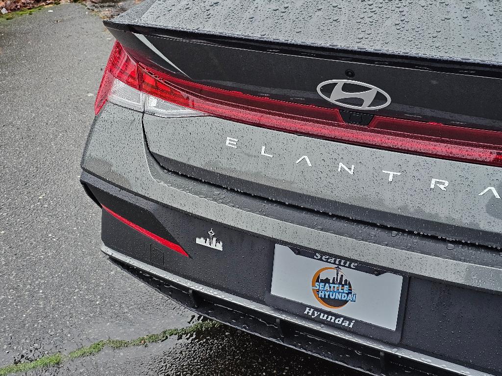 new 2025 Hyundai Elantra HEV car, priced at $28,151