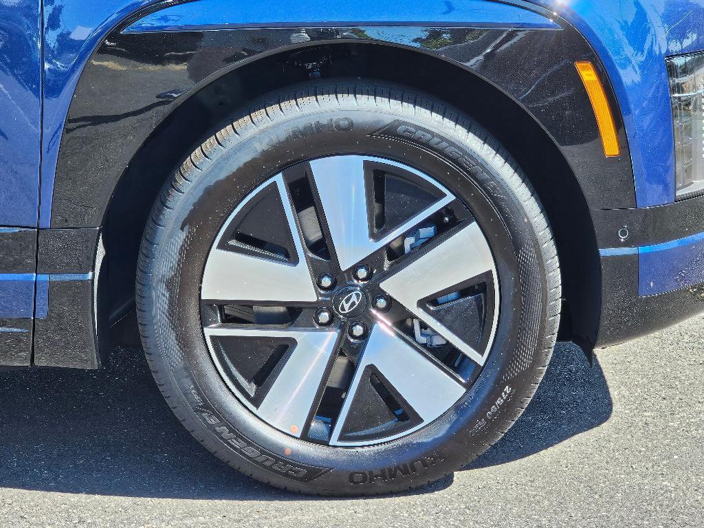 new 2026 Hyundai IONIQ 9 car, priced at $62,920
