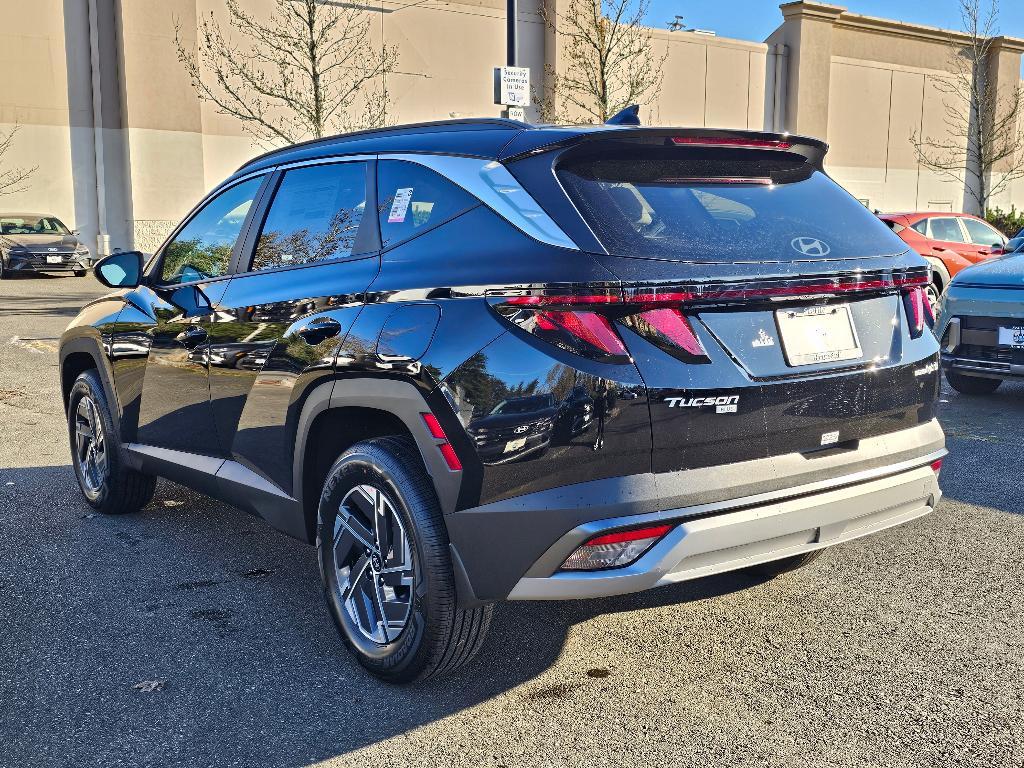 new 2025 Hyundai TUCSON Hybrid car, priced at $33,592