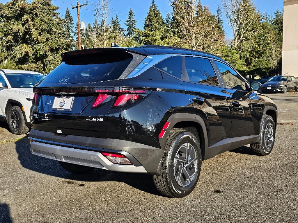 new 2025 Hyundai TUCSON Hybrid car, priced at $33,592