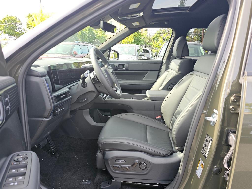 new 2025 Hyundai SANTA FE HEV car, priced at $47,515