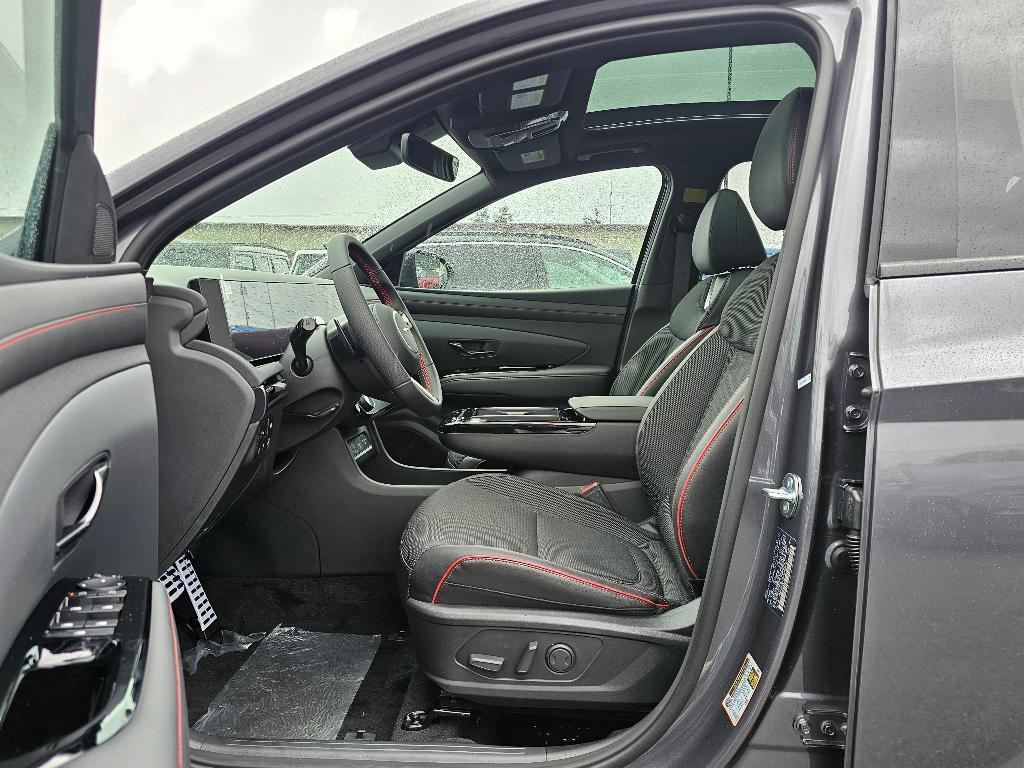 new 2025 Hyundai TUCSON Hybrid car, priced at $31,933