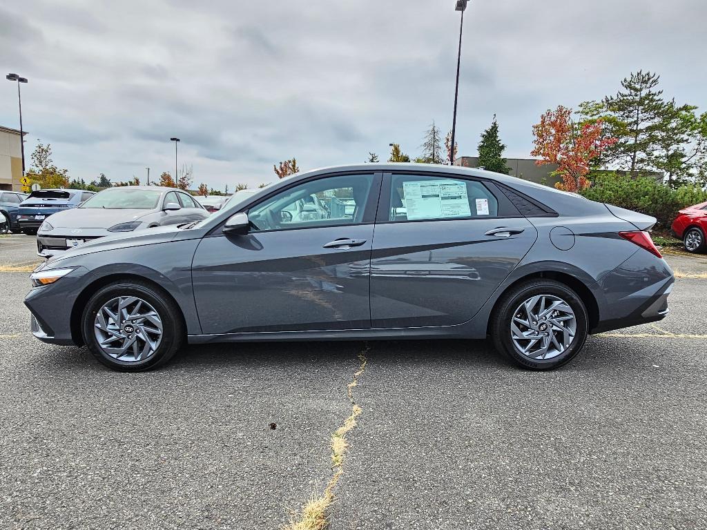 new 2025 Hyundai ELANTRA HEV car, priced at $23,043