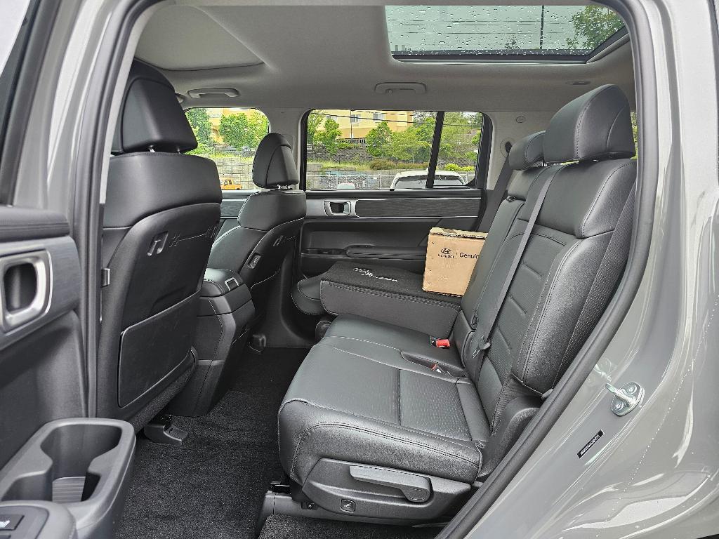 new 2025 Hyundai SANTA FE HEV car, priced at $44,480