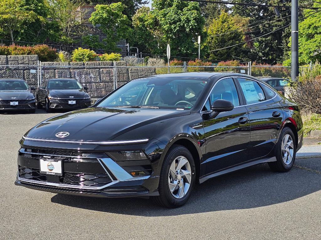 new 2025 Hyundai Sonata car, priced at $26,657