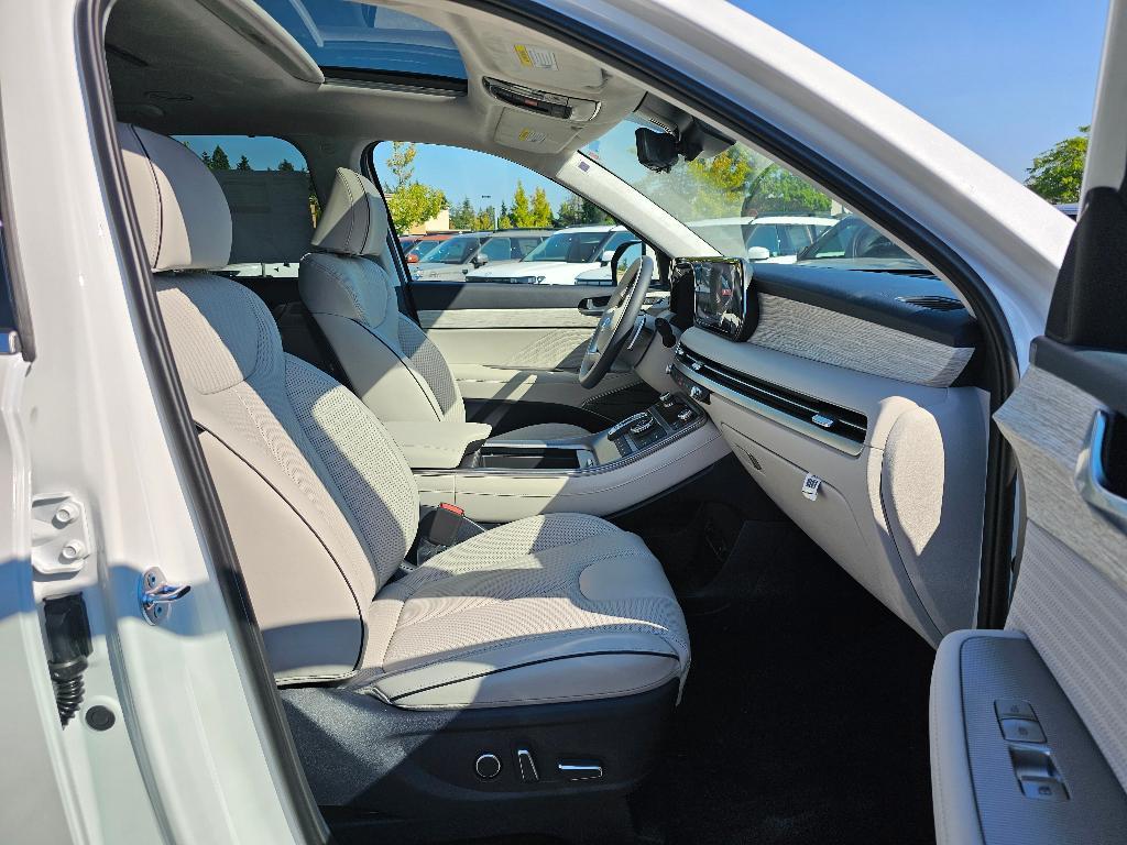 new 2025 Hyundai Palisade car, priced at $51,614