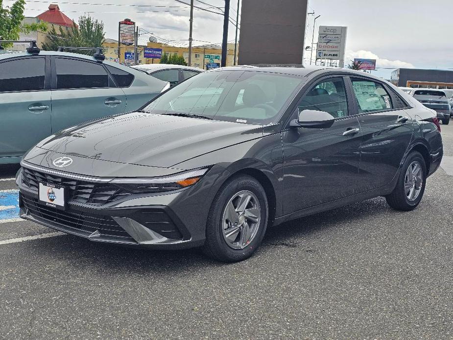 new 2024 Hyundai Elantra car, priced at $23,385