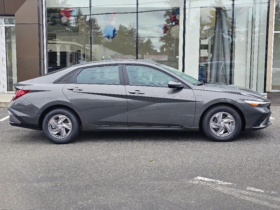 new 2024 Hyundai Elantra car, priced at $23,385