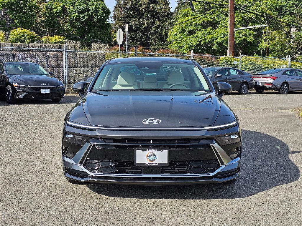 new 2025 Hyundai Sonata Hybrid car, priced at $30,942