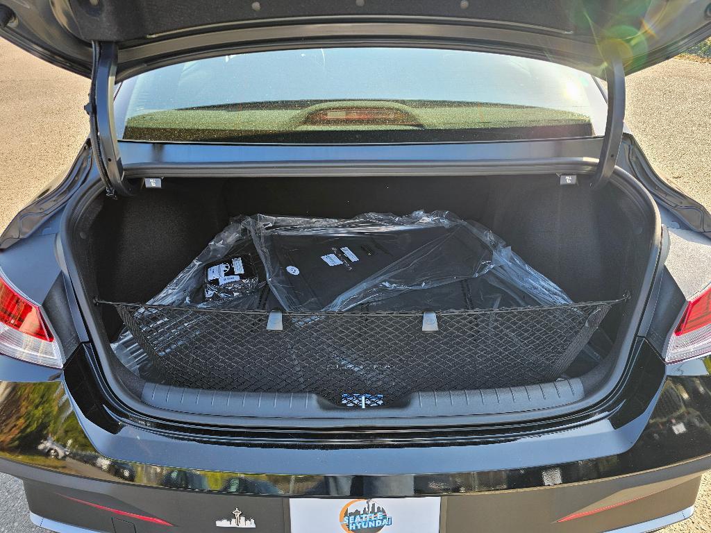 new 2025 Hyundai ELANTRA HEV car, priced at $27,462