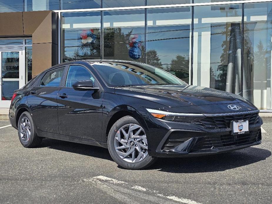 new 2024 Hyundai Elantra HEV car, priced at $27,408