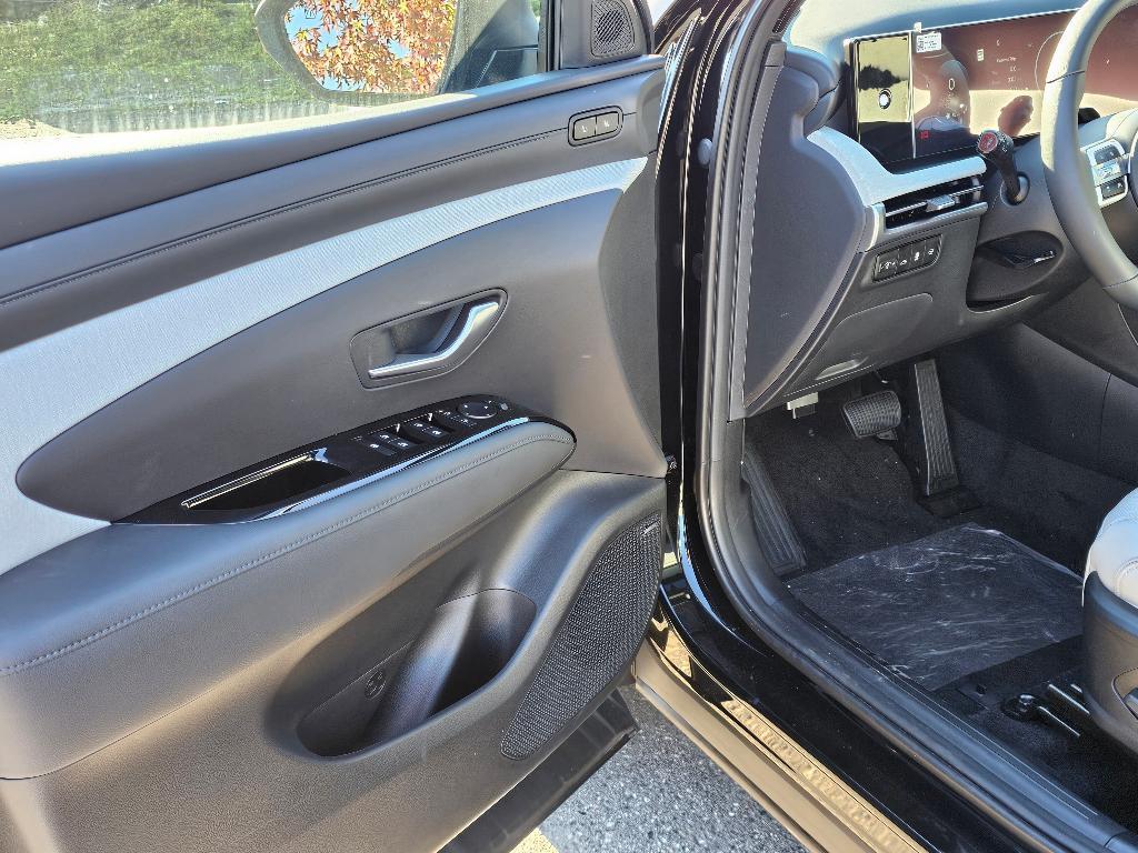 new 2025 Hyundai SANTA CRUZ car, priced at $38,528